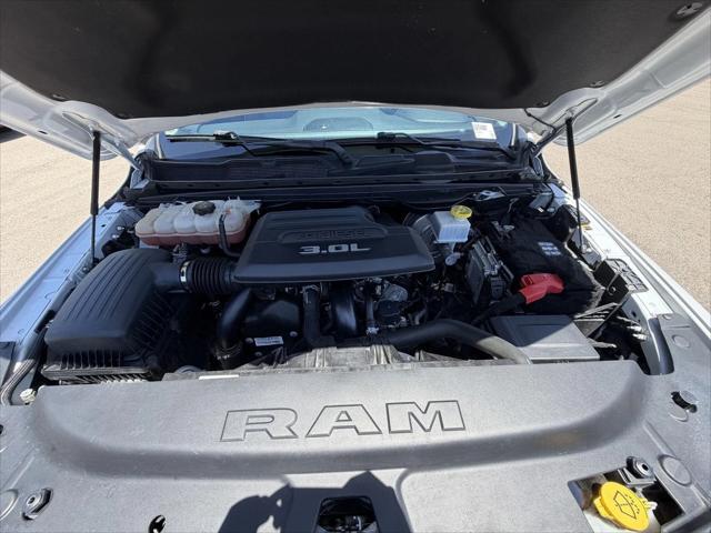 2022 Ram 1500 Laramie Crew Cab 4x4 5'7" Box