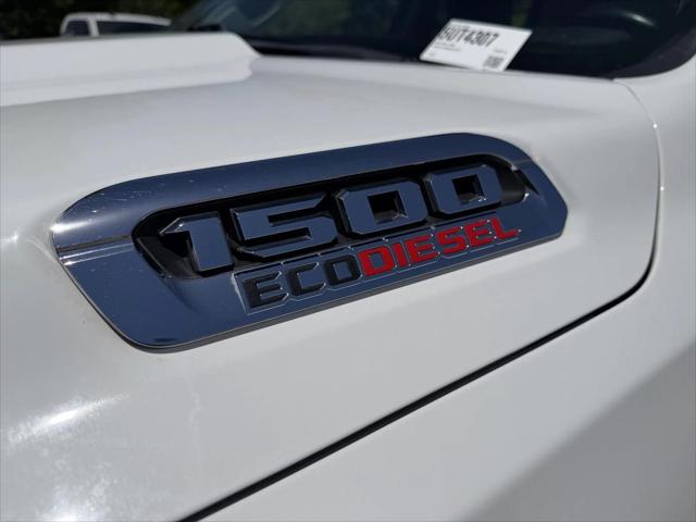 2022 Ram 1500 Laramie Crew Cab 4x4 5'7" Box
