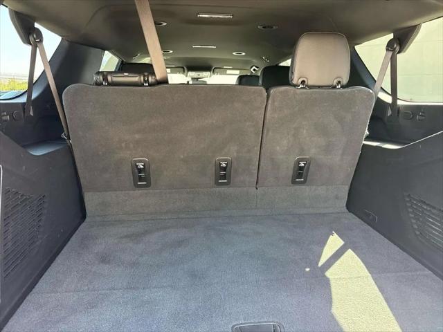2025 GMC Yukon XL 4WD Denali