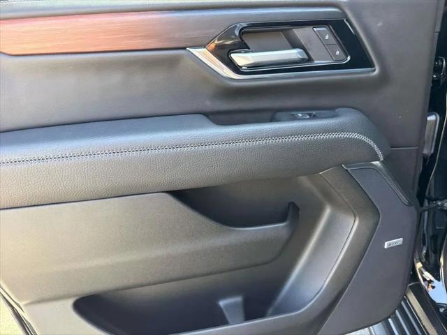 2025 GMC Yukon XL 4WD Denali