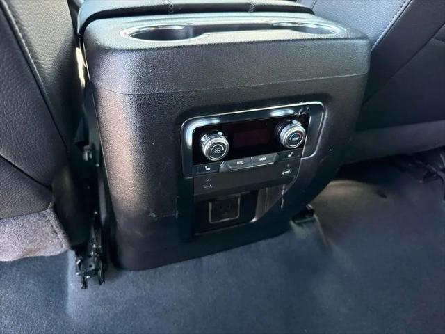 2025 GMC Yukon XL 4WD Denali