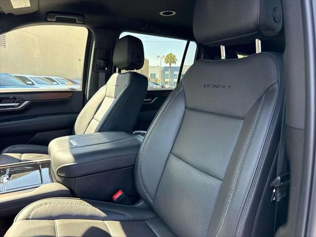 2025 GMC Yukon XL 4WD Denali