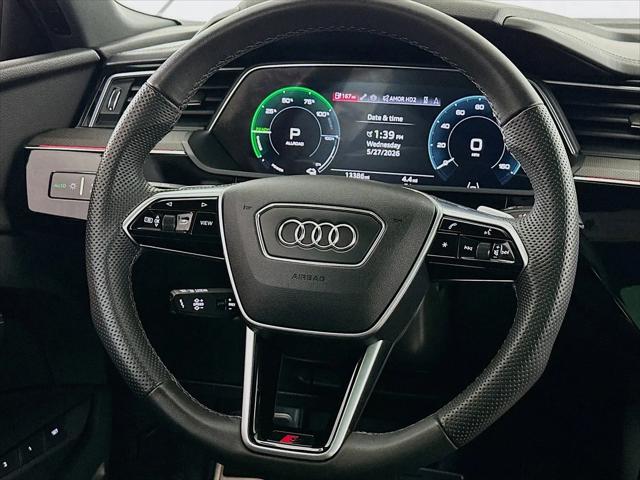 2024 Audi e-tron Prestige quattro