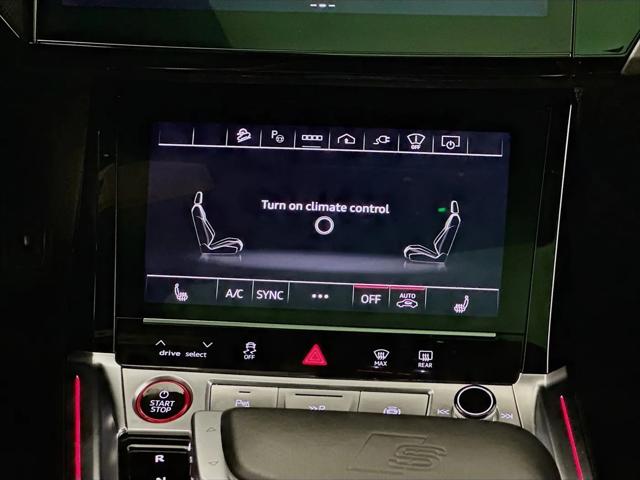 2024 Audi e-tron Prestige quattro