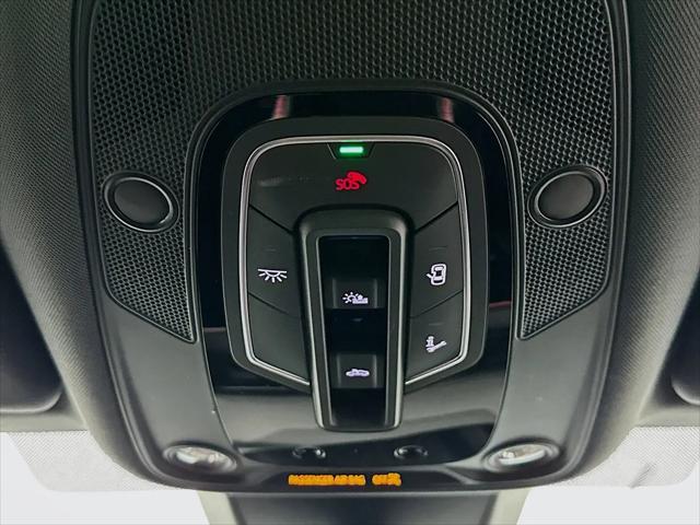 2024 Audi e-tron Prestige quattro