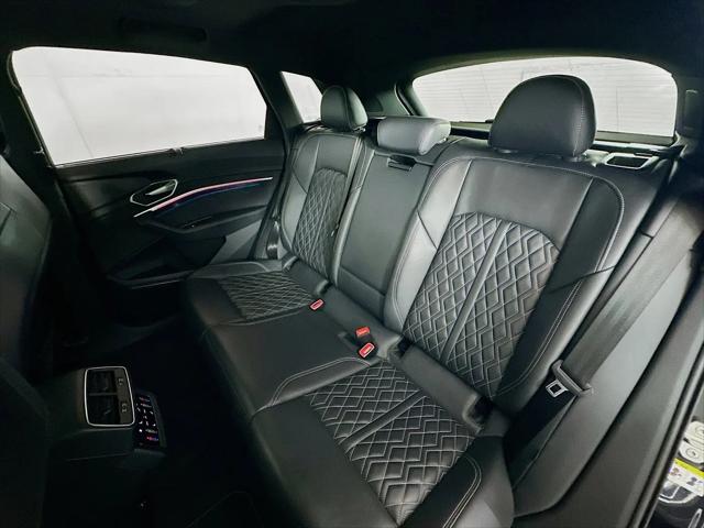 2024 Audi e-tron Prestige quattro