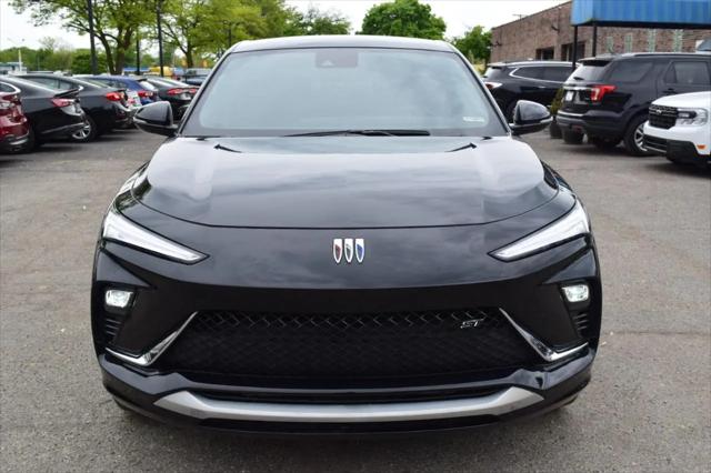 2024 Buick NV Sport Touring FWD
