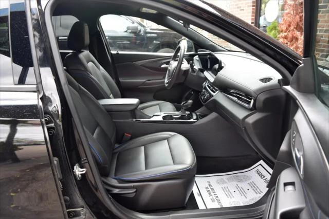 2024 Buick NV Sport Touring FWD