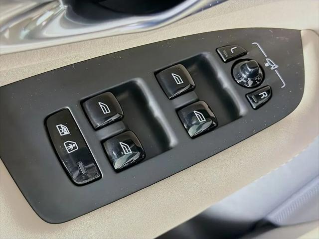 2026 Volvo XC90 Plug-In Hybrid Plus, T8 AWD, Electric/Gasoline, Bright, 7 Seats