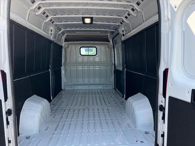 2025 Ram ProMaster 2500 Cargo Van Tradesman High Roof 159" WB w/Pass Seat