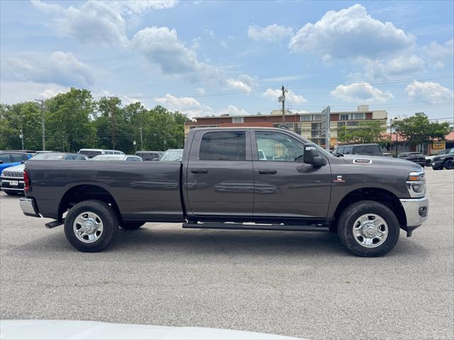 2026 Ram 3500 Tradesman Crew Cab 4x4 8 Box