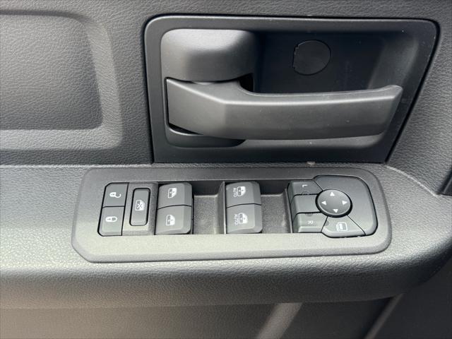 2026 Ram 3500 Tradesman Crew Cab 4x4 8 Box