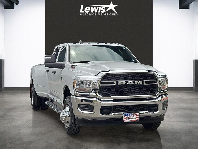 2024 Ram 3500 Tradesman Crew Cab 4x4 8' Box