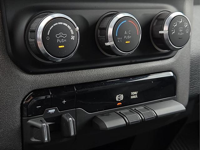 2024 Ram 3500 Tradesman Crew Cab 4x4 8' Box