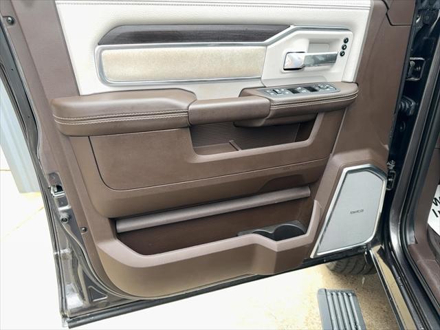 2025 Ram 3500 Laramie Crew Cab 4x4 8' Box