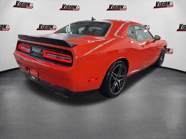 2016 Dodge Challenger R/T Plus Shaker