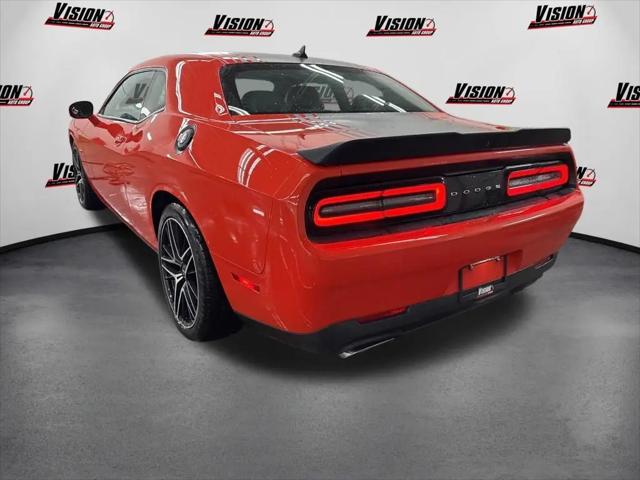 2016 Dodge Challenger R/T Plus Shaker