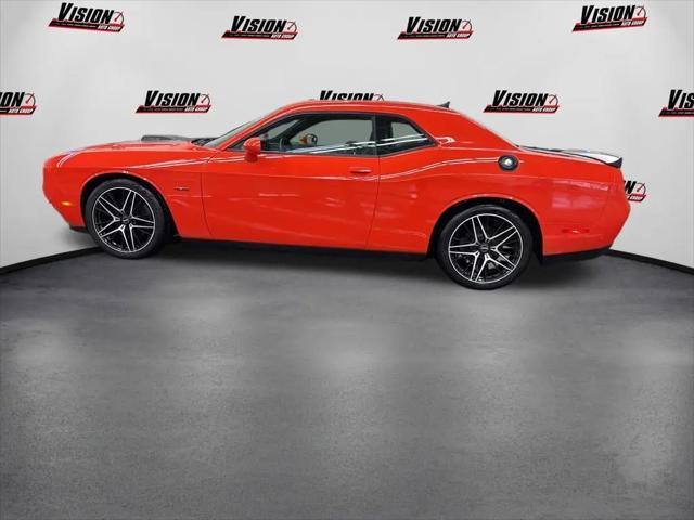 2016 Dodge Challenger R/T Plus Shaker