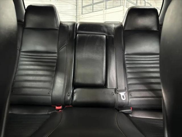 2016 Dodge Challenger R/T Plus Shaker