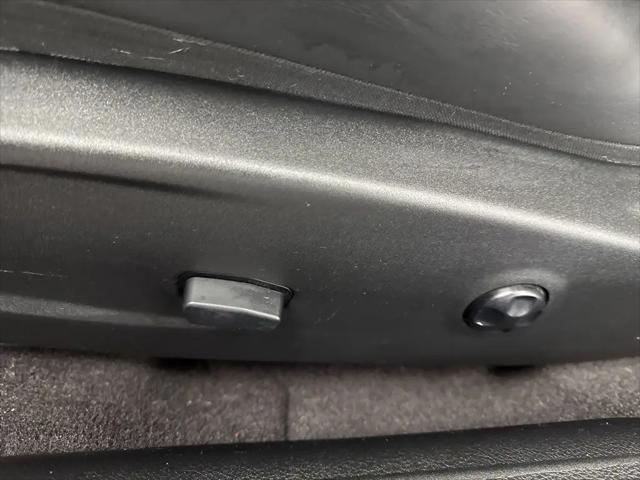2016 Dodge Challenger R/T Plus Shaker