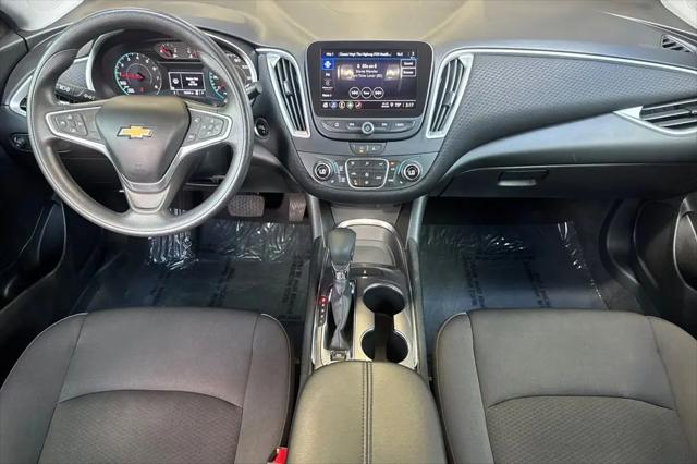 2022 Chevrolet Malibu FWD LT