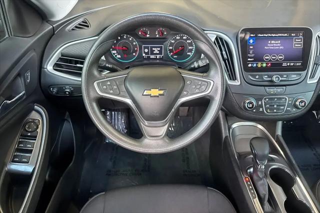 2022 Chevrolet Malibu FWD LT