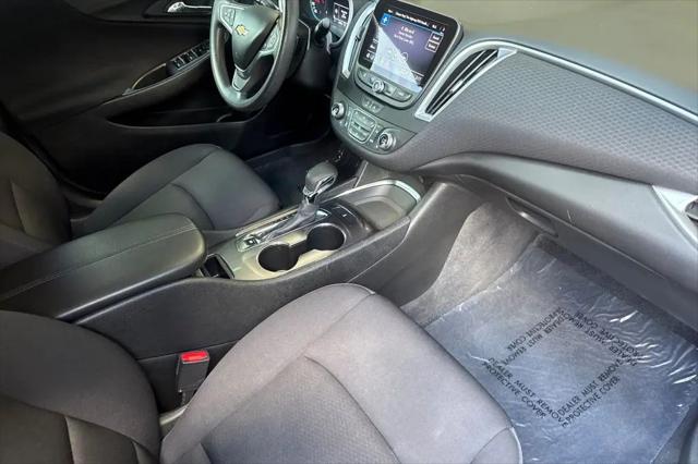 2022 Chevrolet Malibu FWD LT