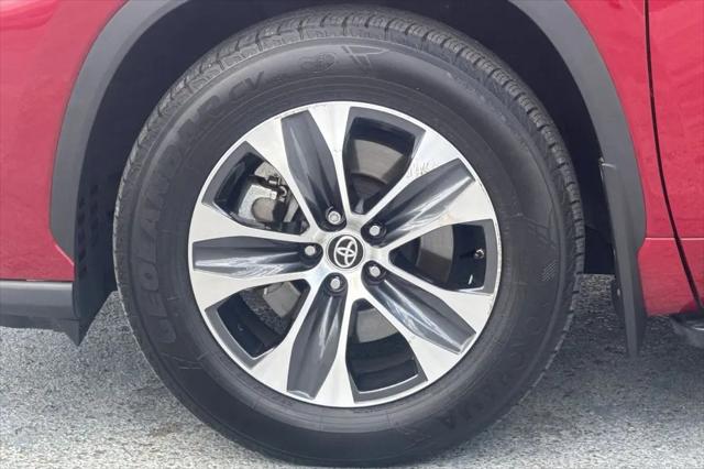 2022 Toyota Highlander Hybrid XLE