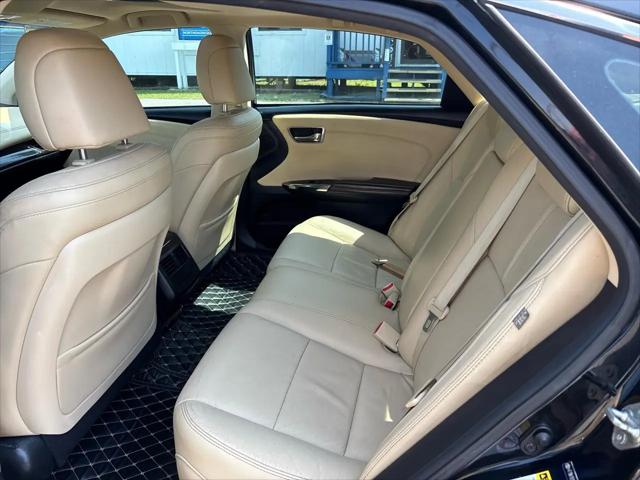 2013 Toyota Avalon XLE