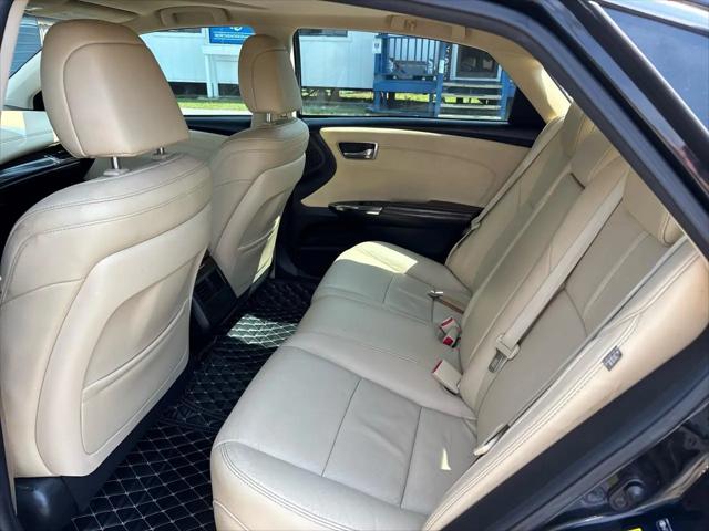 2013 Toyota Avalon XLE