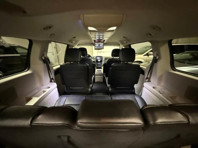 2015 Chrysler Town & Country Touring