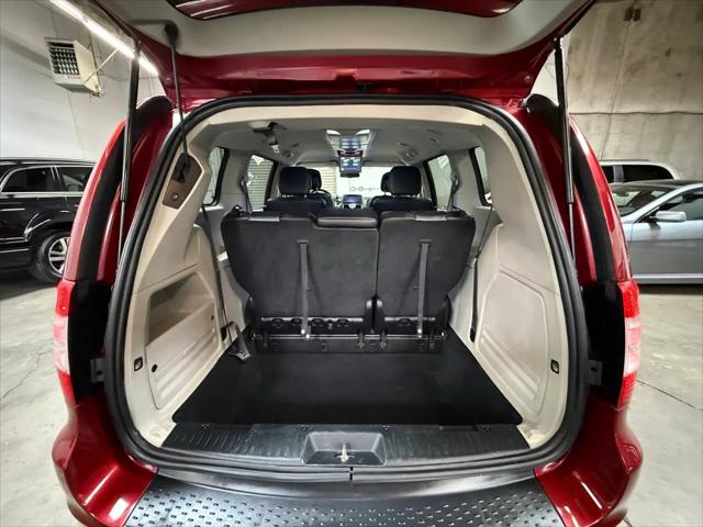2015 Chrysler Town & Country Touring