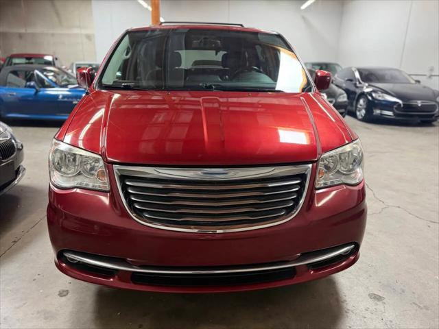 2015 Chrysler Town & Country Touring
