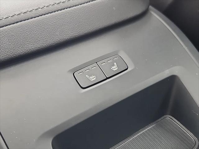 2024 Volvo S60 B5 Plus Dark Theme