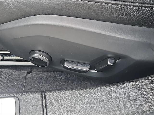 2024 Volvo S60 B5 Plus Dark Theme