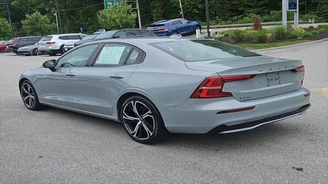 2024 Volvo S60 B5 Plus Dark Theme