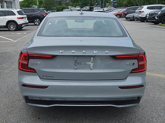 2024 Volvo S60 B5 Plus Dark Theme