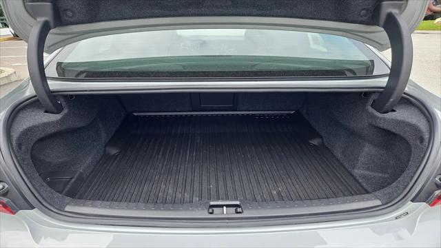 2024 Volvo S60 B5 Plus Dark Theme