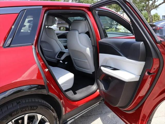 2024 Cadillac iQ Sport w/1SF
