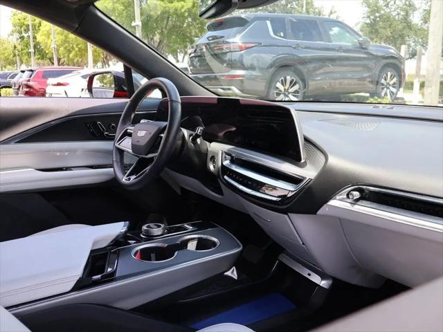 2024 Cadillac iQ Sport w/1SF