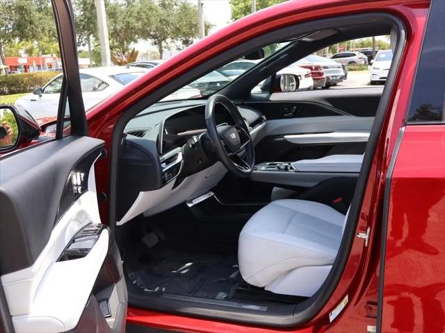 2024 Cadillac iQ Sport w/1SF