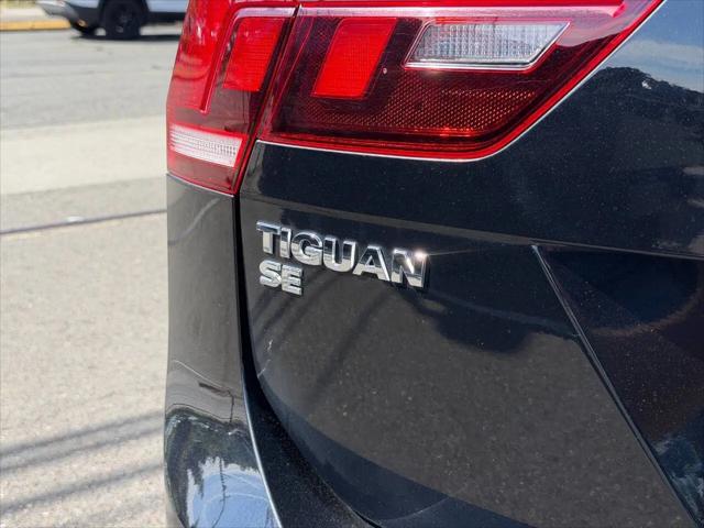 2021 Volkswagen Tiguan 2.0T SE R-Line Black
