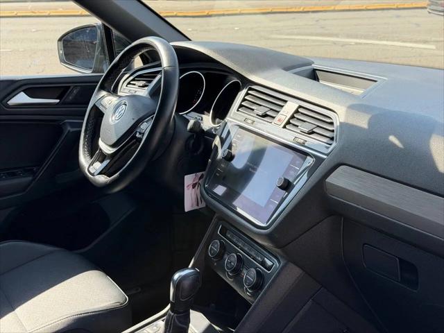2021 Volkswagen Tiguan 2.0T SE R-Line Black