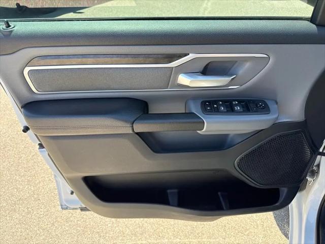 2023 Ram 1500 Big Horn Crew Cab 4x4 5'7" Box