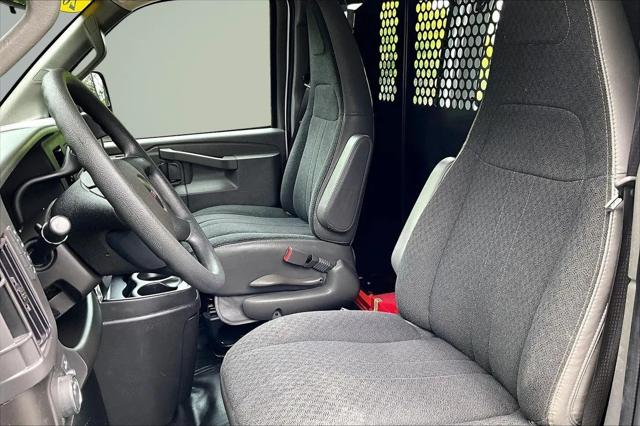 2024 GMC Savana Cargo RWD 2500 Regular Wheelbase Work Van