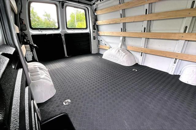 2024 GMC Savana Cargo RWD 2500 Regular Wheelbase Work Van