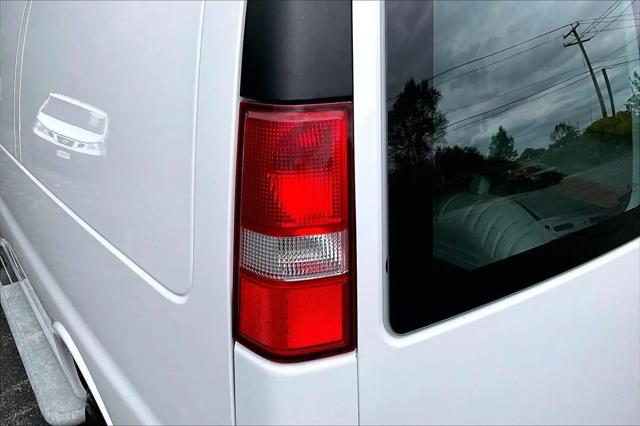 2024 GMC Savana Cargo RWD 2500 Regular Wheelbase Work Van