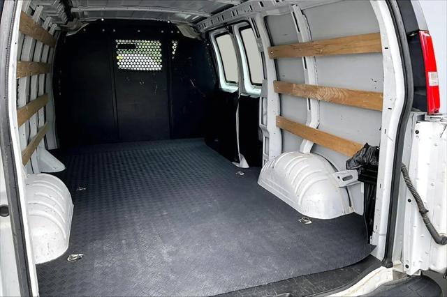 2024 GMC Savana Cargo RWD 2500 Regular Wheelbase Work Van