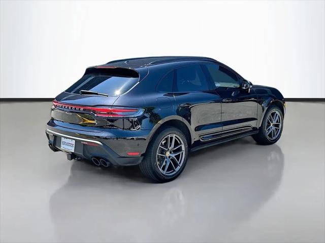 2023 Porsche Macan T