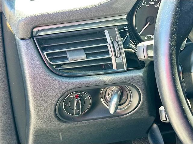 2023 Porsche Macan T